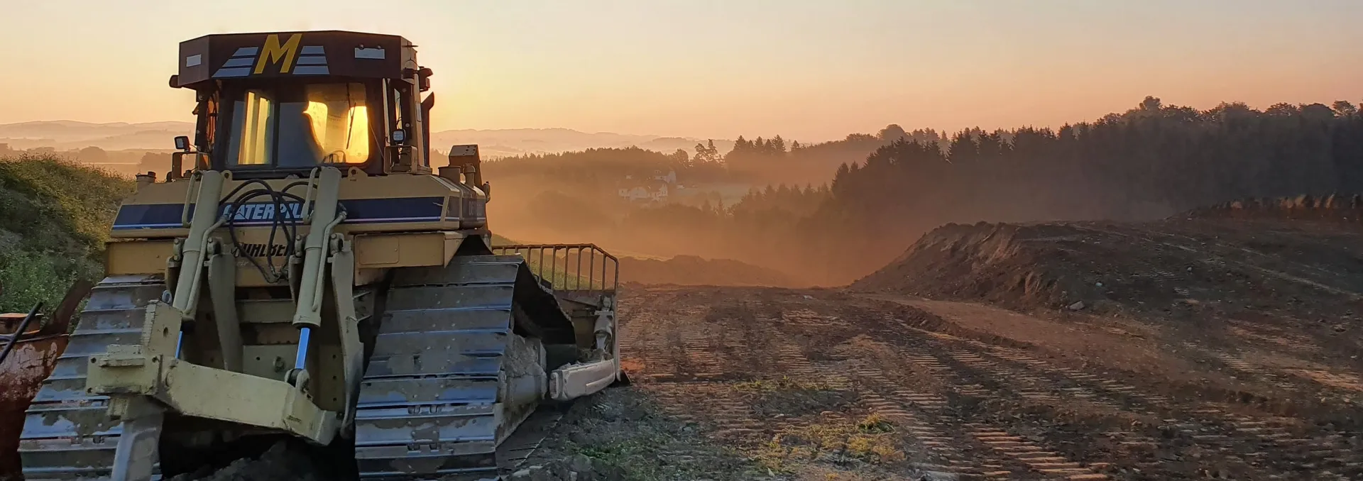Caterpillar Planierraupe im Einsatz